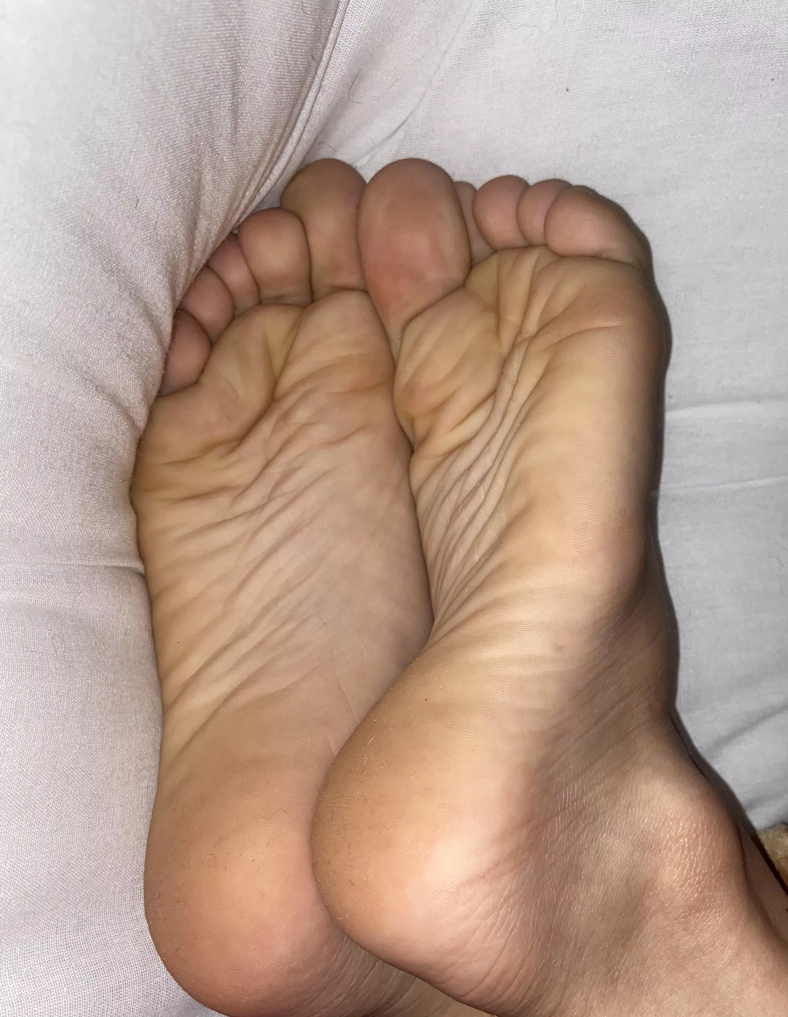 do they please i? 🙈 come taste it n maybe i’ll let u fuck ‘em 😏 dm/pms r welcome