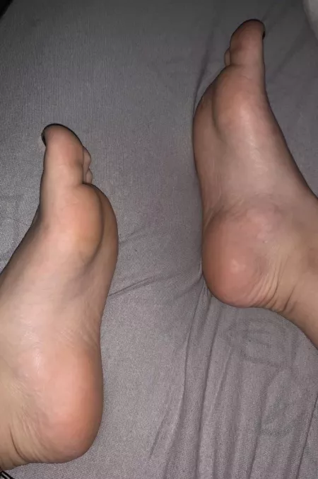 do they please u? π₯΅ wanna take a lick. dms/pms r welcome