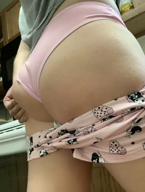 Do u guys like smaller booties here?