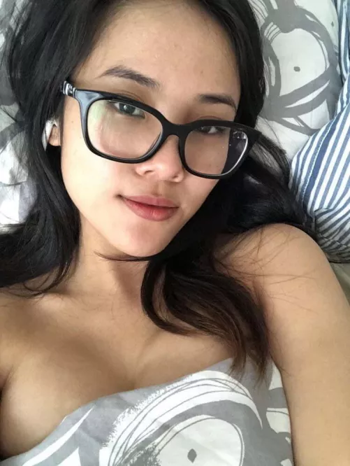 Do u like innocent girls?