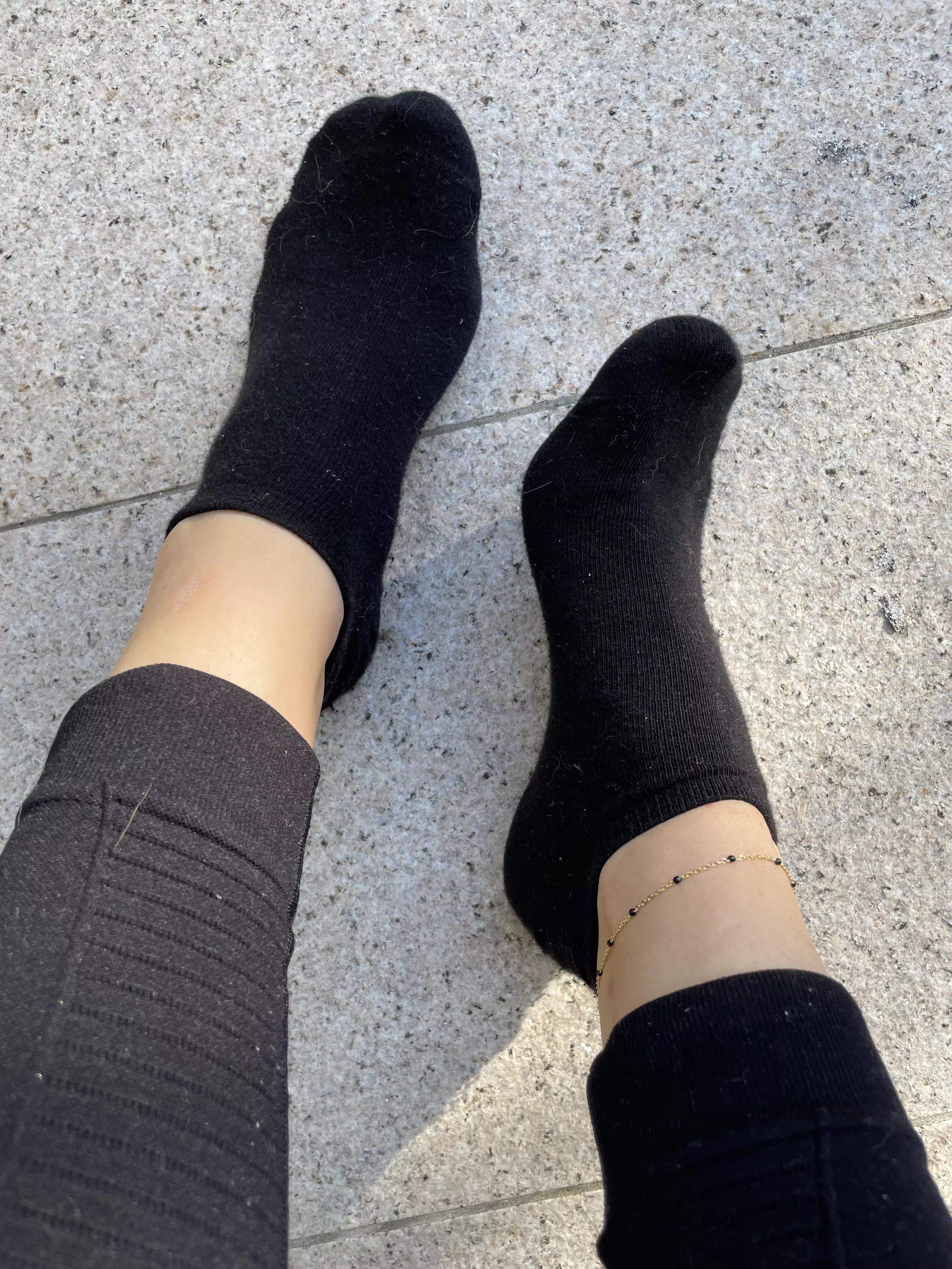 Do u like my new anklet ? ✨