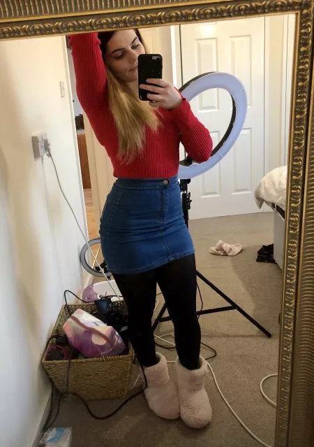 Do u like my nylons? Do u like my nylons?