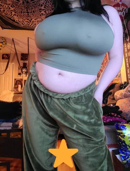 Do u like my pjs 🖤👉👈