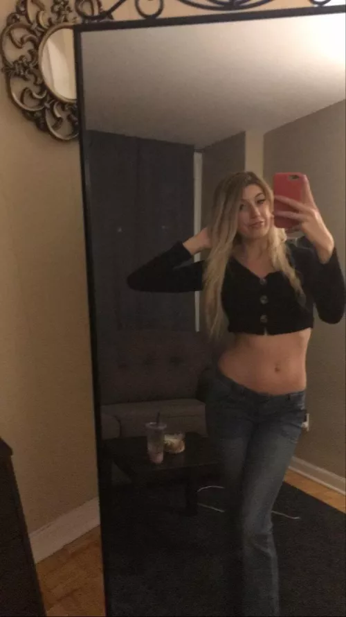Do u like my tummy?