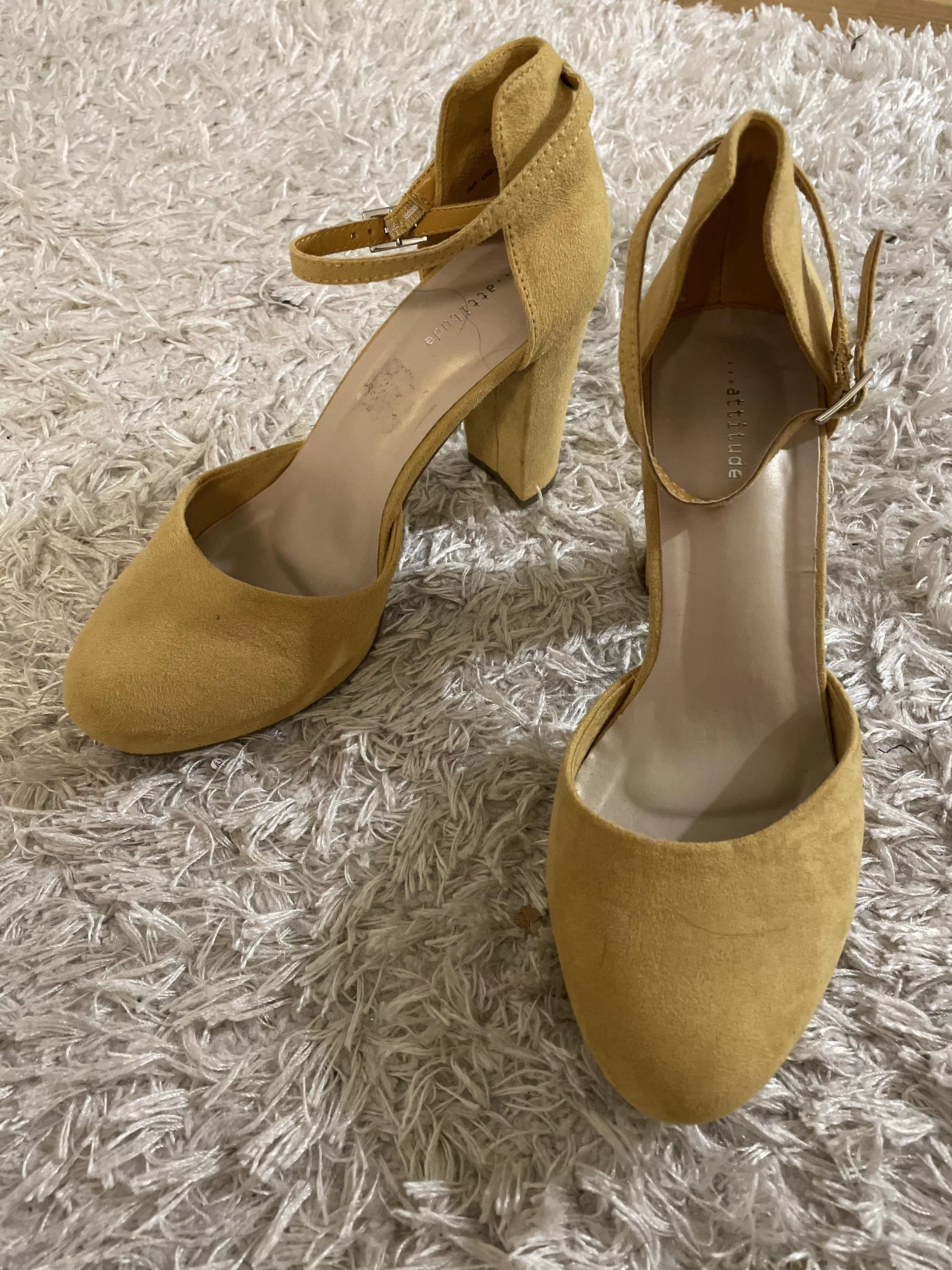 Do we like summery heels? Do we like summery heels?