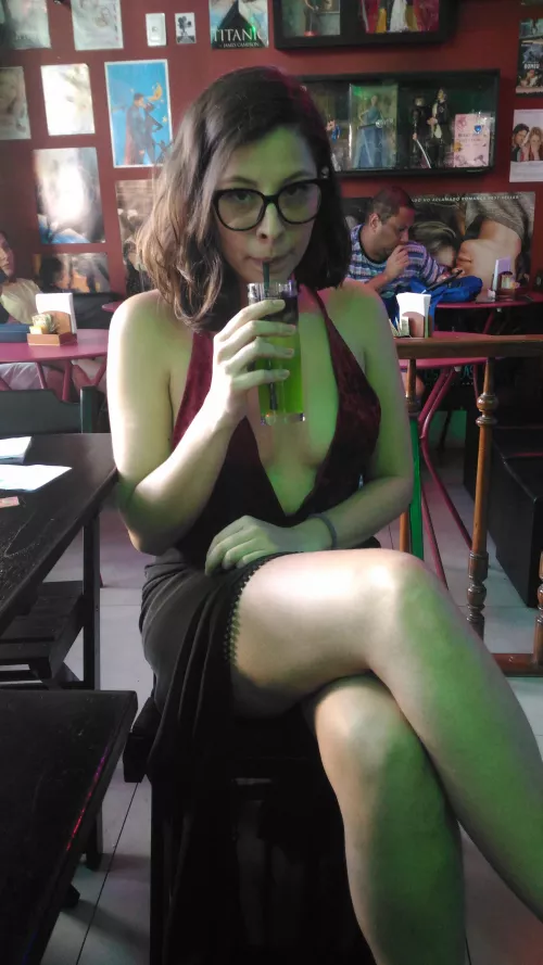 Do you have plans for today or wanna join me for a drink? π·π