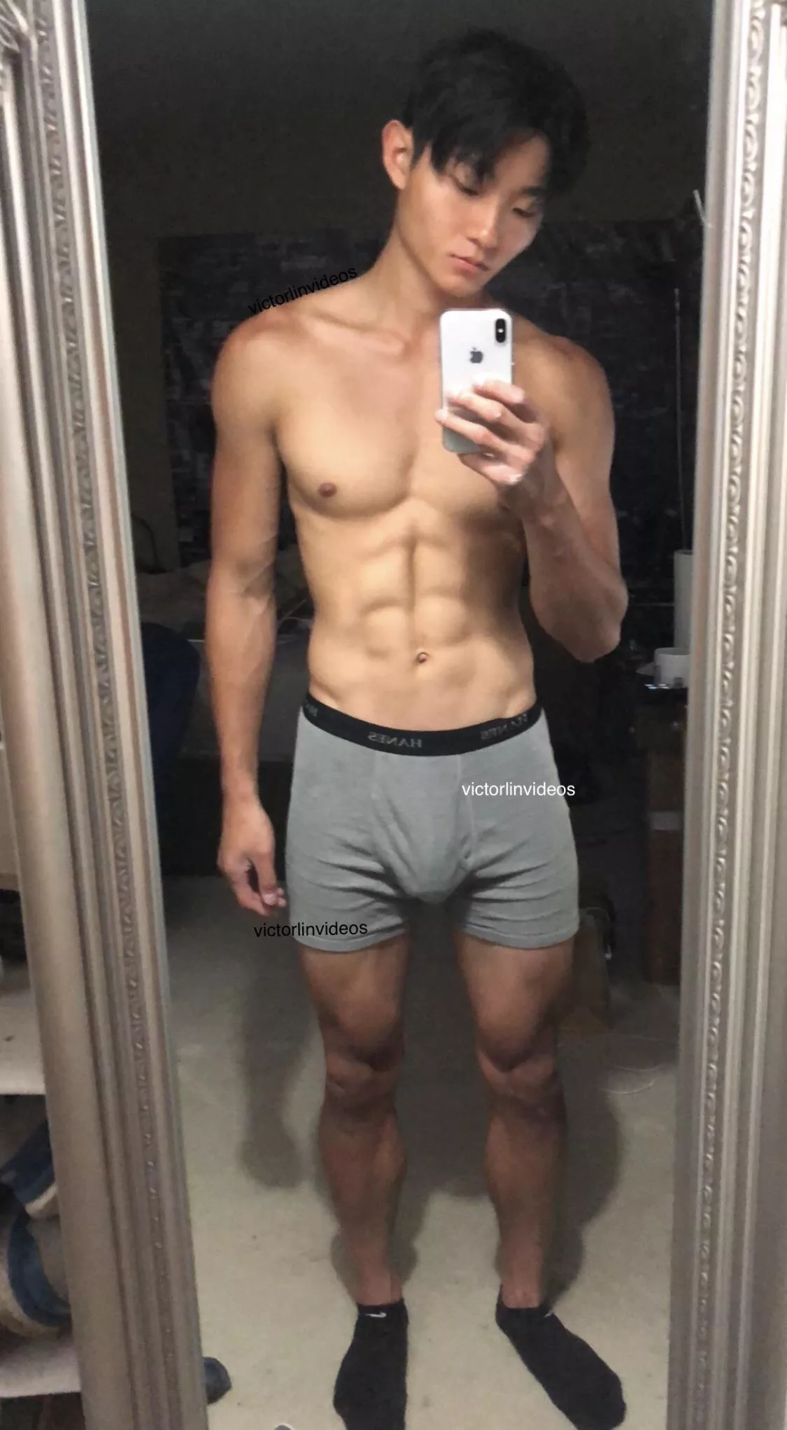 do you like 6β2 korean guys with abs? do you like 6β2 korean guys with abs?