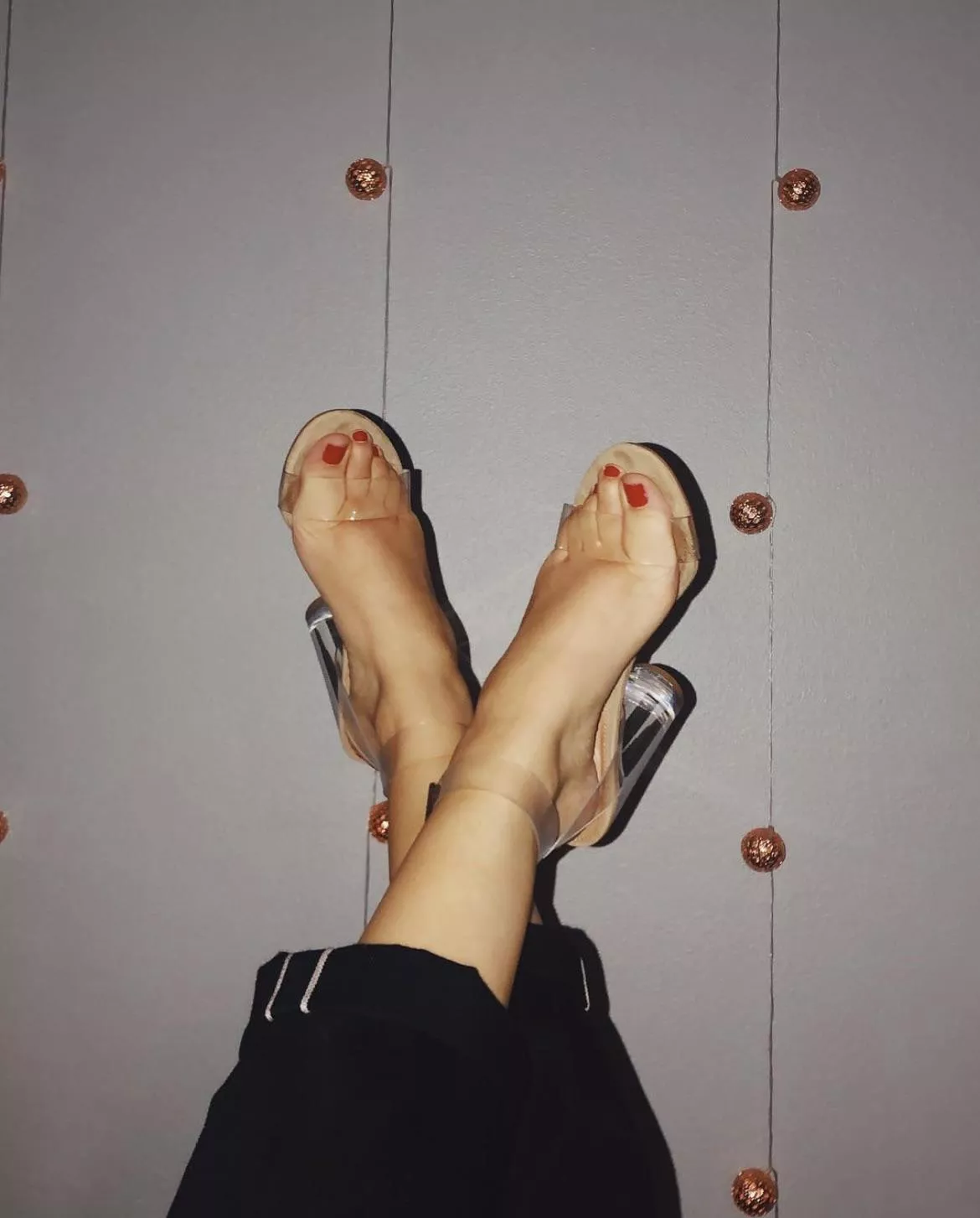 Do you like a clear heel? Do you like a clear heel?
