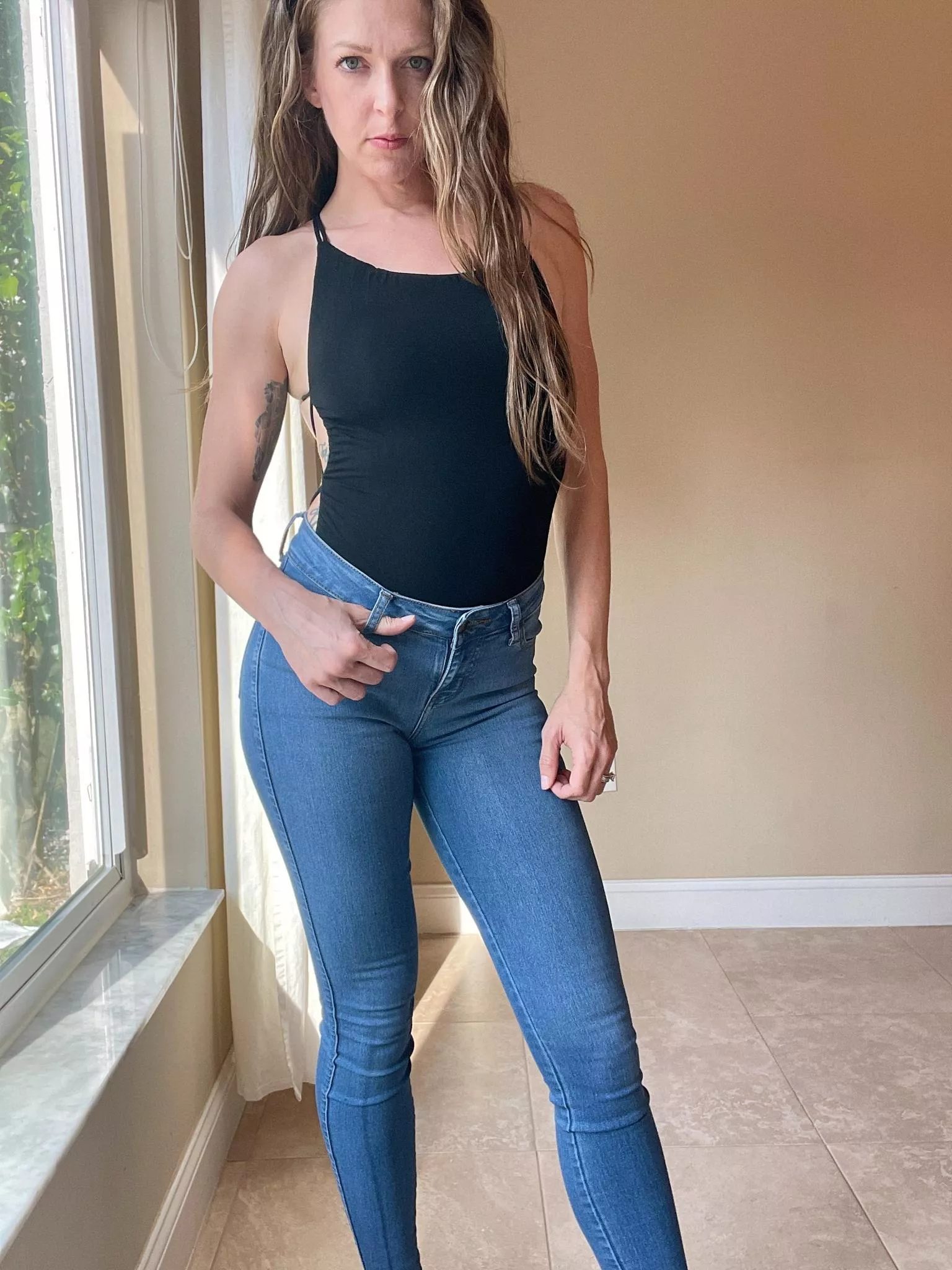 Do you like a milf in jeans and heels?
