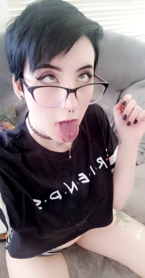 Do you like cute girls in glasses? (OC) Do you like cute girls in glasses? (OC)