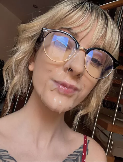 Do you like glasses facials? π€