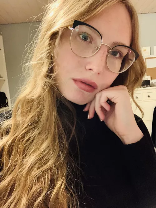 Do you like glasses that are an eye catcher or more subtle ones?