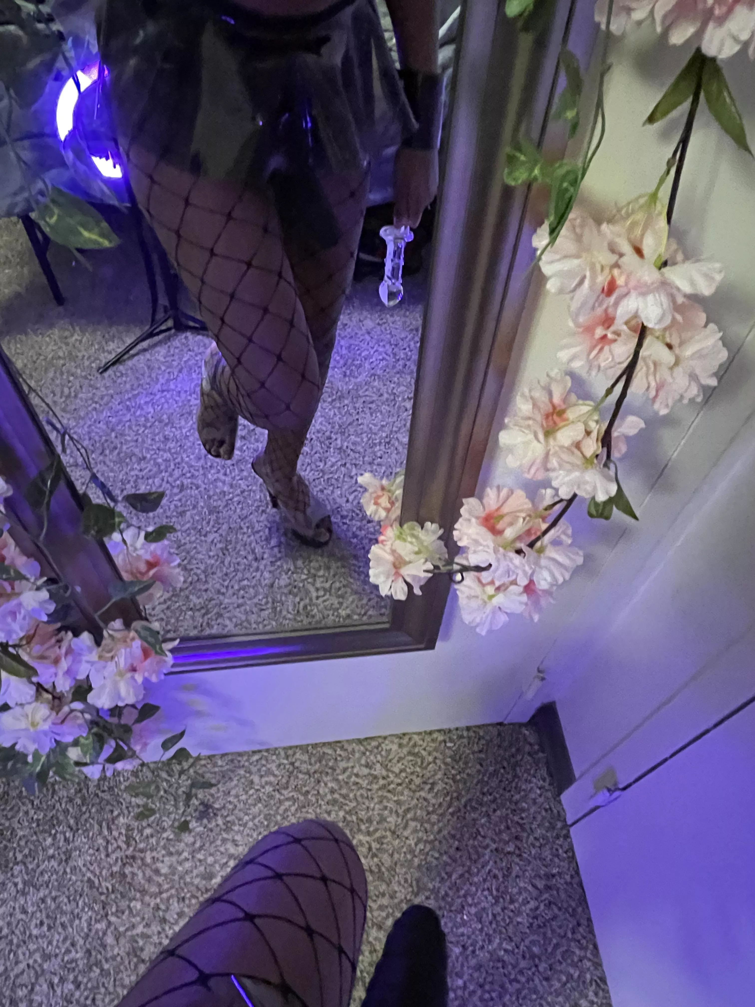 Do you like it when your dommy mommy wears latex and fishnets?