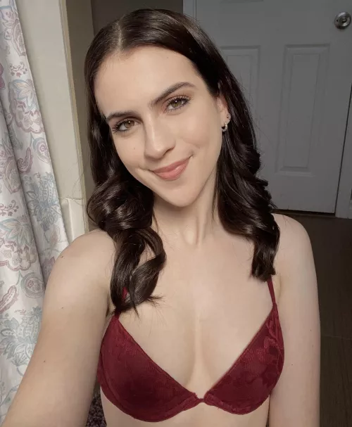 Do you like little tit brunette girls?