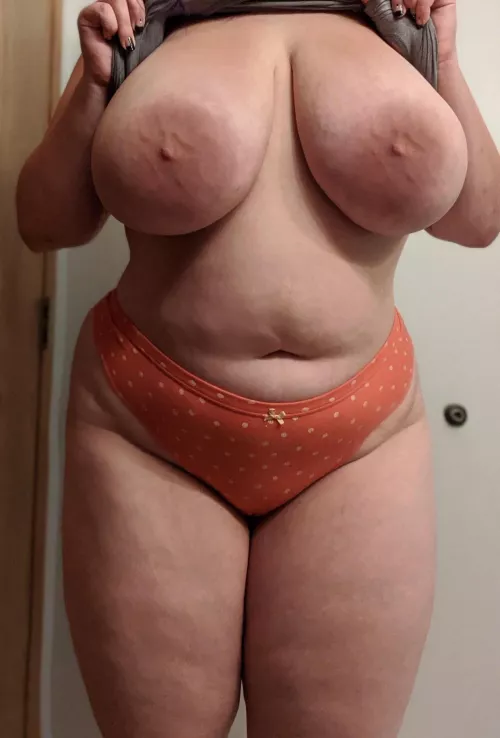 Do you like my 00โs body?