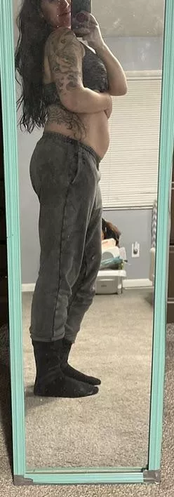 Do you like my baby bump it’s more predominant every day ♥️