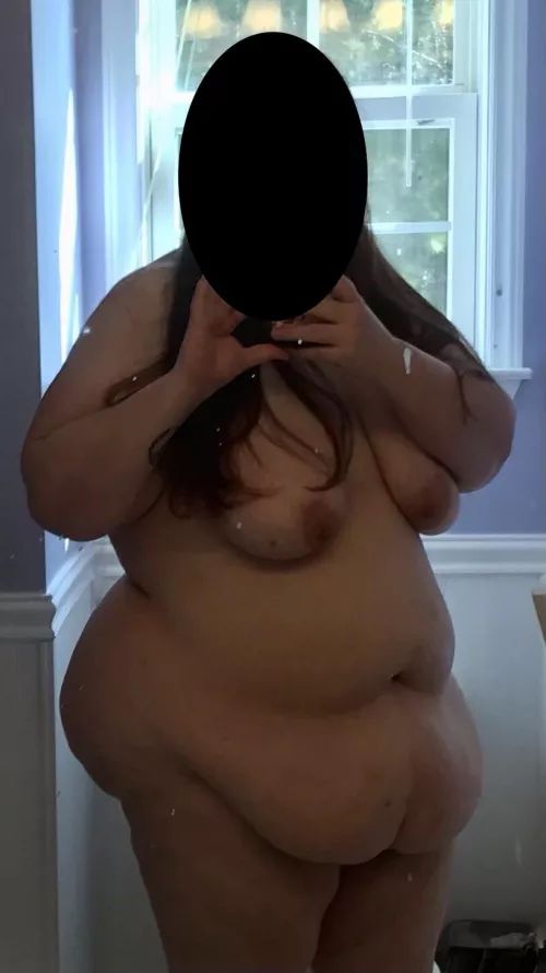 Do you like my belly? Iโve never felt sexy before until finding communities like these