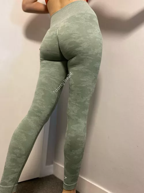 Do you like my body? Do you like my body?