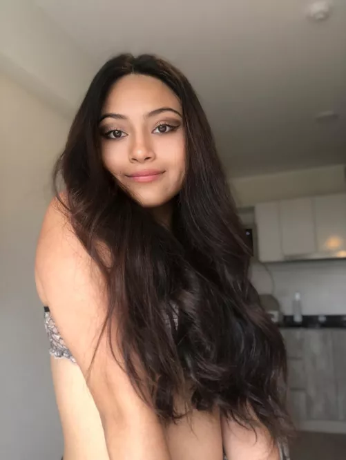 Do you like my brown eyes? Do you like my brown eyes?