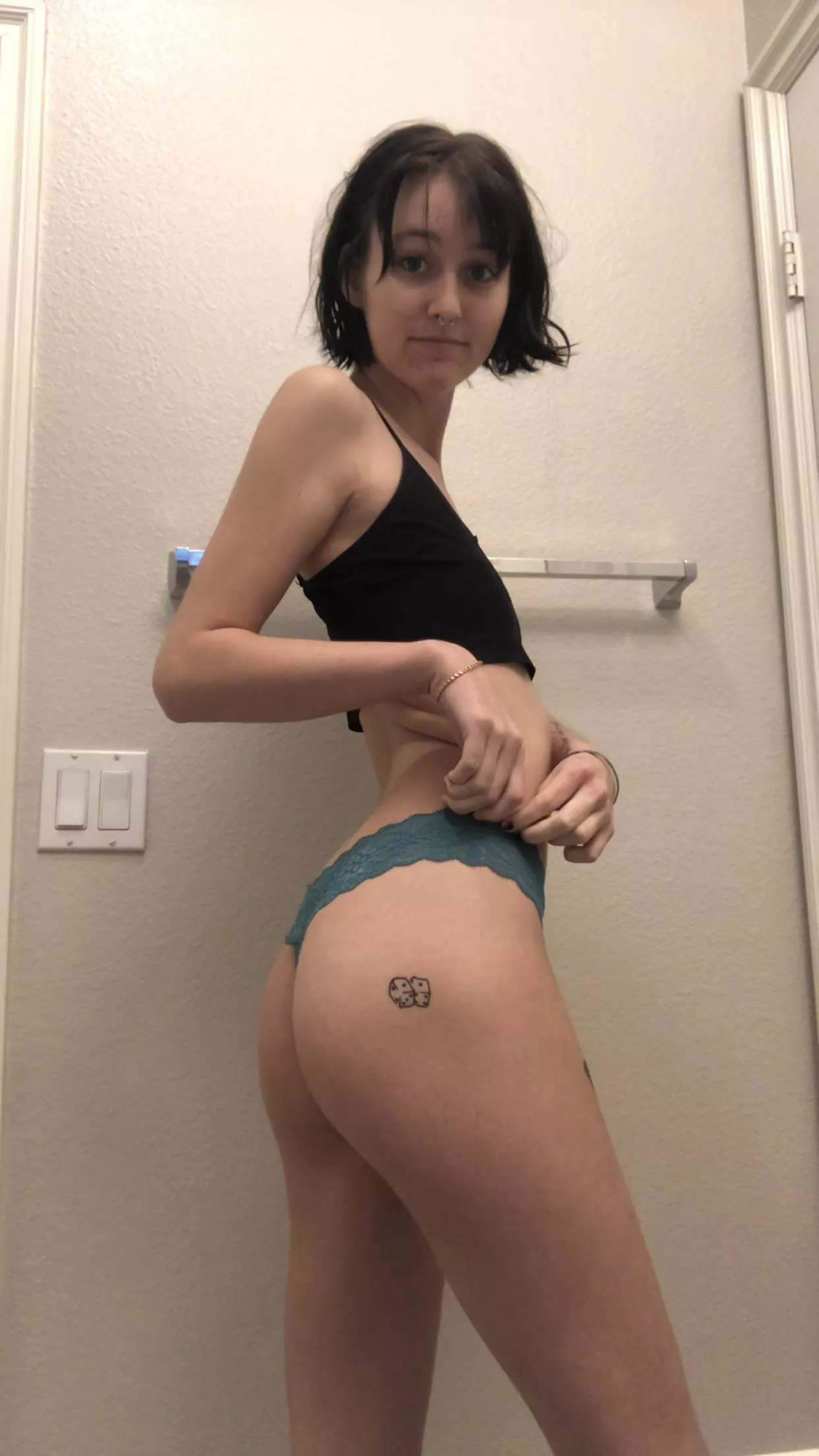 Do you like my butt? 😋 Do you like my butt? 😋