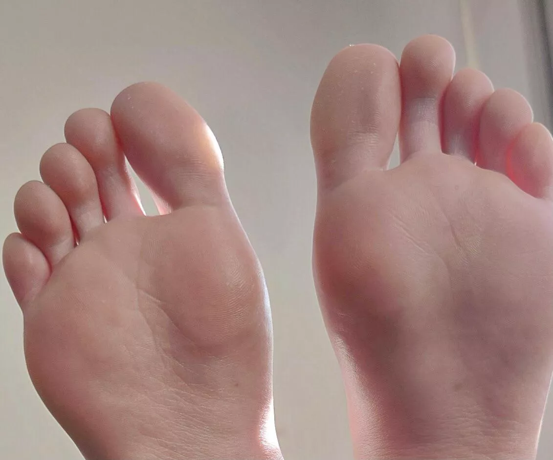Do you like my feet?