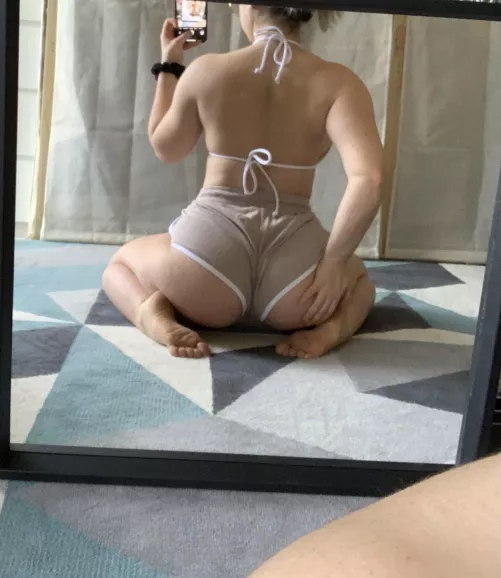 Do you like my frog butt? 😉 Do you like my frog butt? 😉