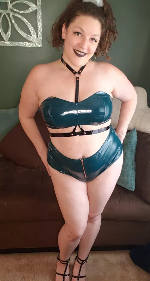 do you like my harness? do you like my harness?