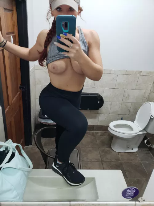 Do you like my naughty selfies I take for you every day at the gym!?!?๐๐ Do you like my naughty selfies I take for you every day at the gym!?!?๐๐
