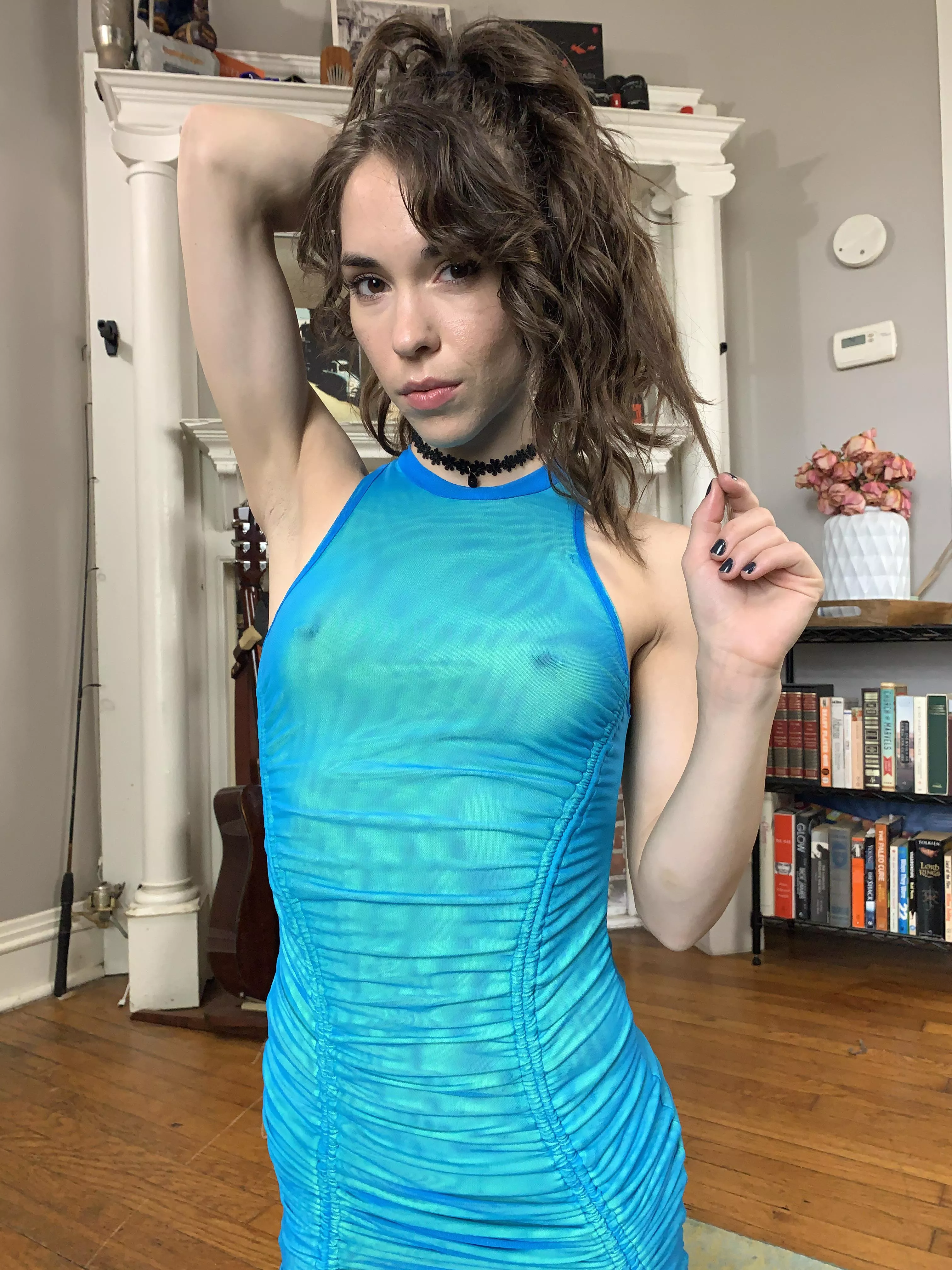 Do you like my new dress? Do you like my new dress?