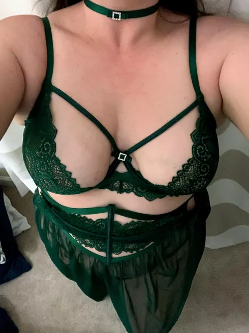 Do you like my new lingerie set on this 35yo mother of 3? Do you like my new lingerie set on this 35yo mother of 3?