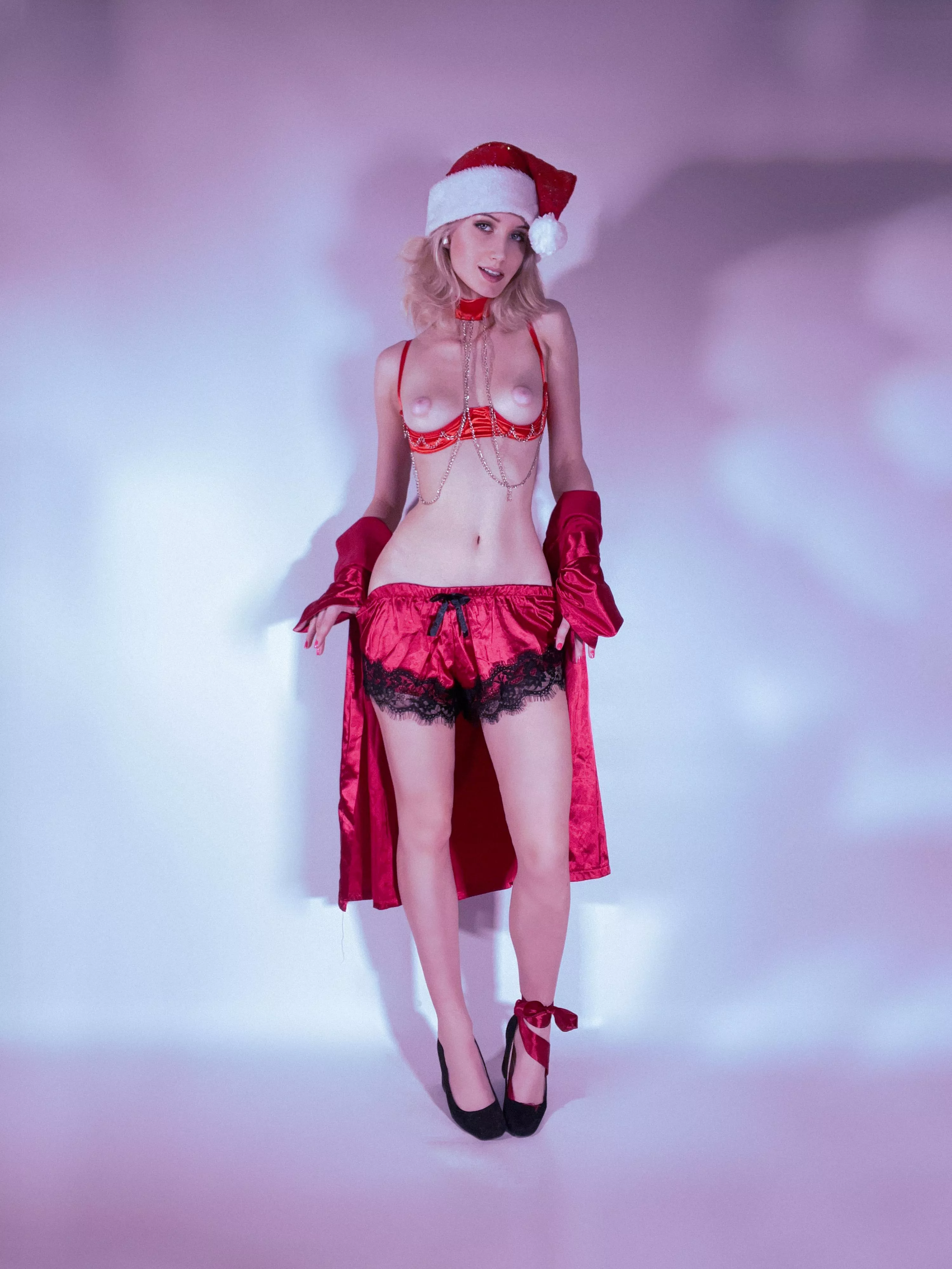 Do you like my New outfit?)