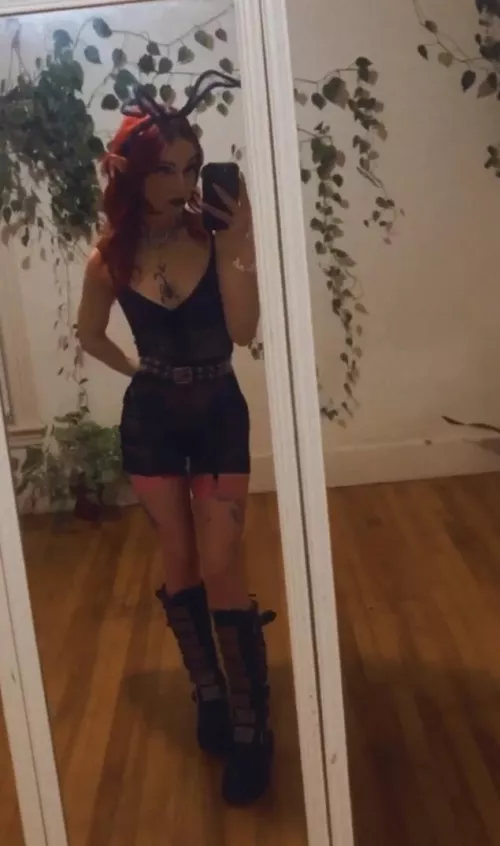 Do you like my new tattoo?⛓🦂🖤🌸🔪