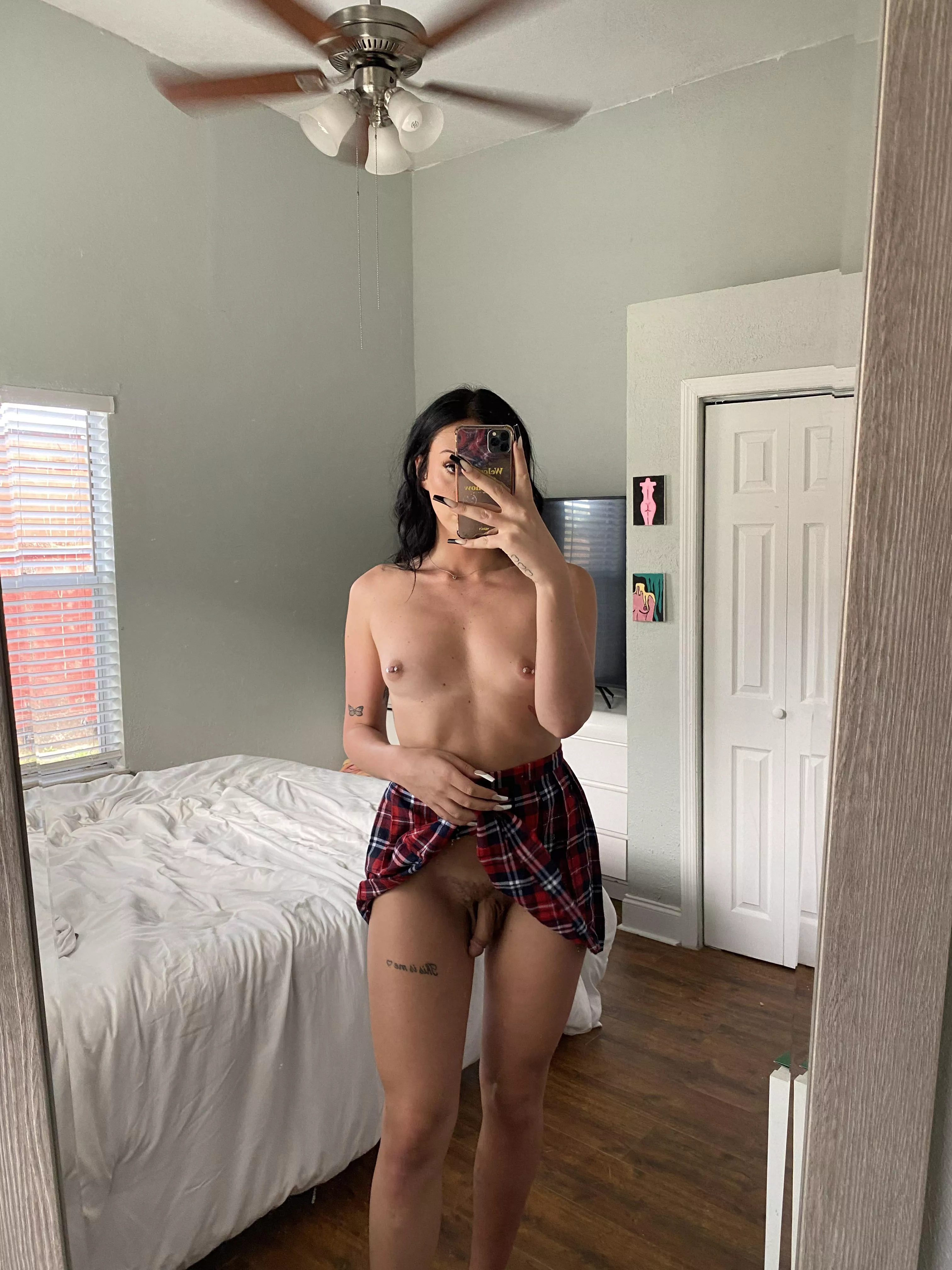 Do you like my outfit?