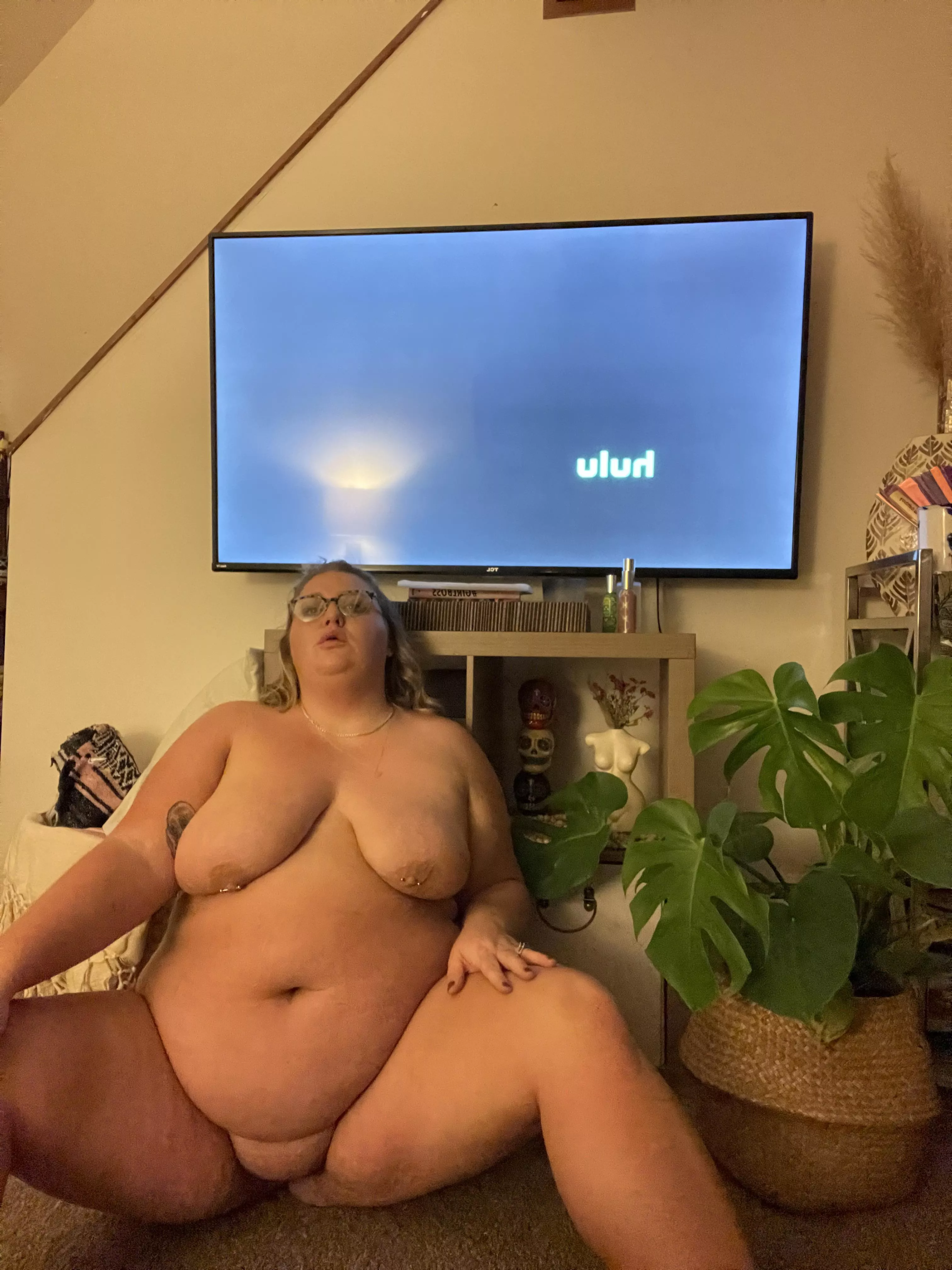 Do you like my… plant?🪴 Do you like my… plant?🪴