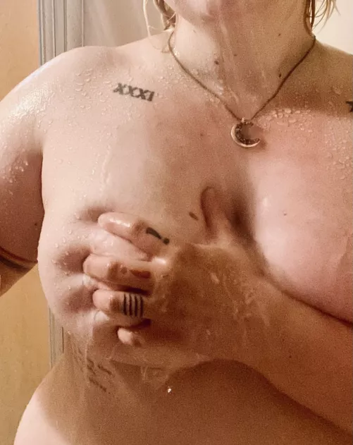 Do you like my soaking wet tits 🚿