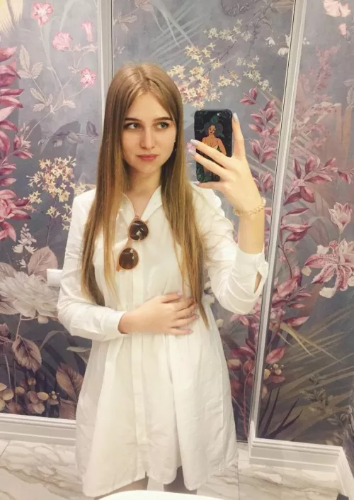 Do you like my sporty body? Do you like my sporty body?