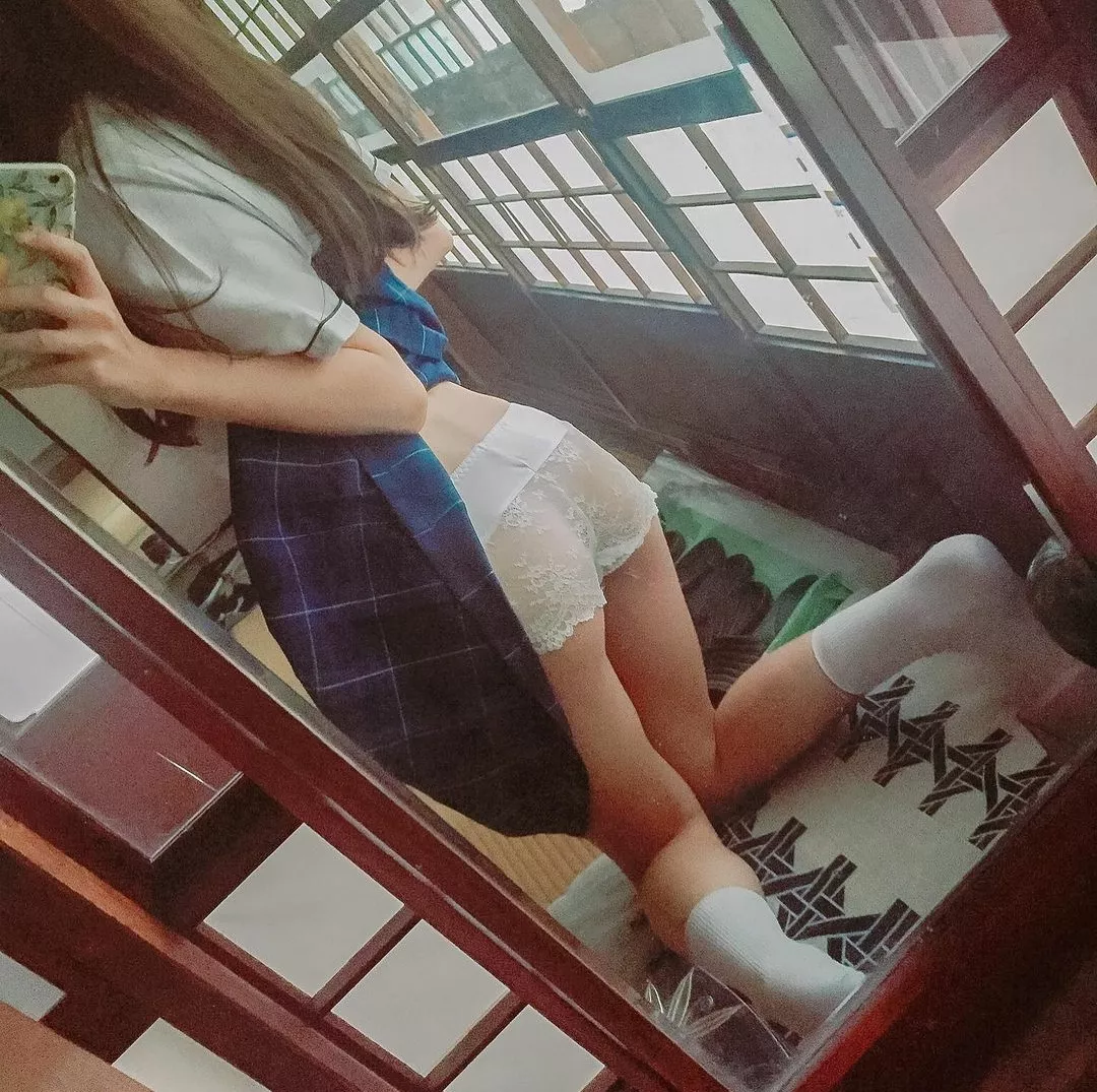 do you like my uniform? ;) do you like my uniform? ;)