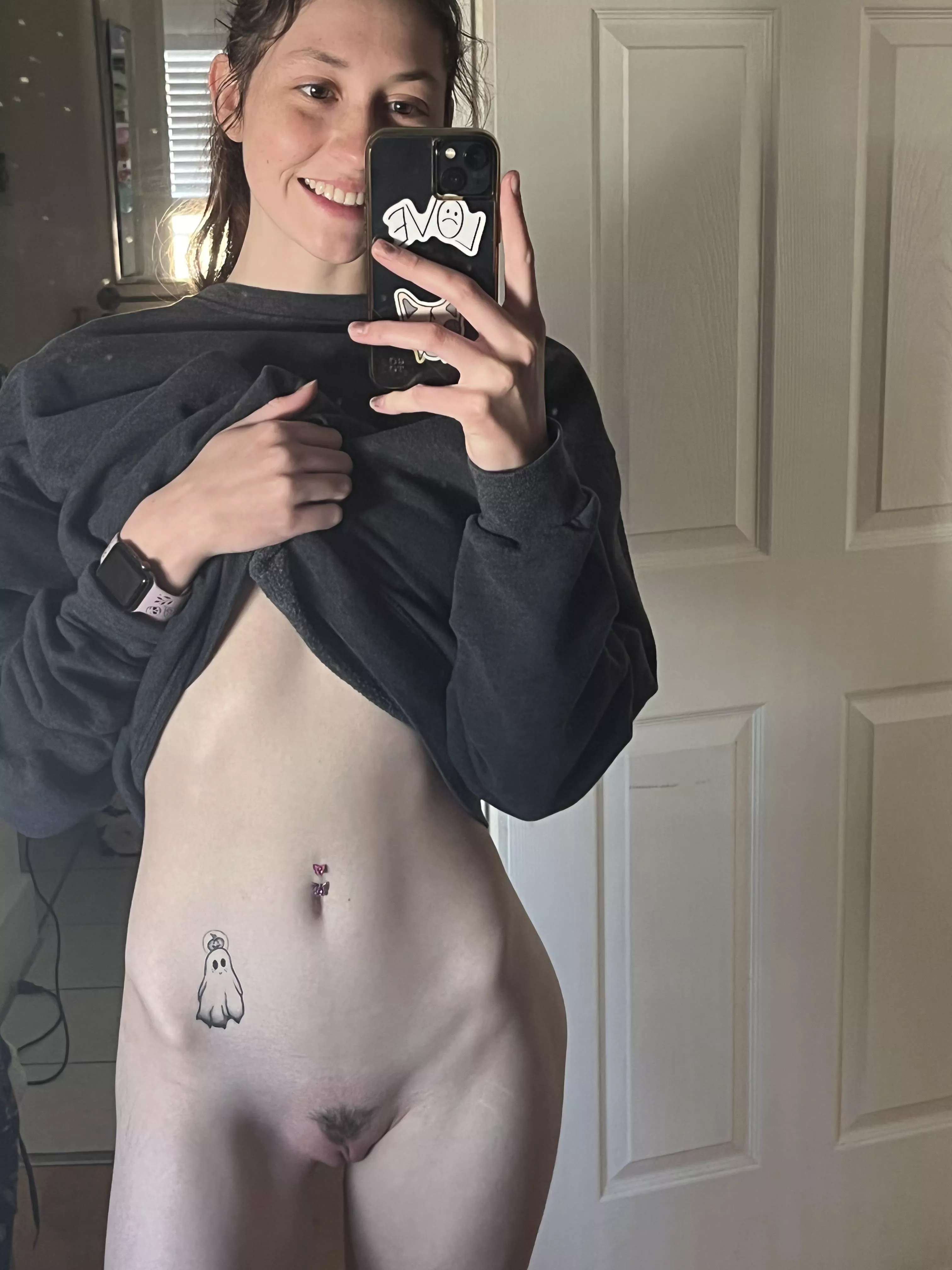 Do you like my waxed pussy? 💦