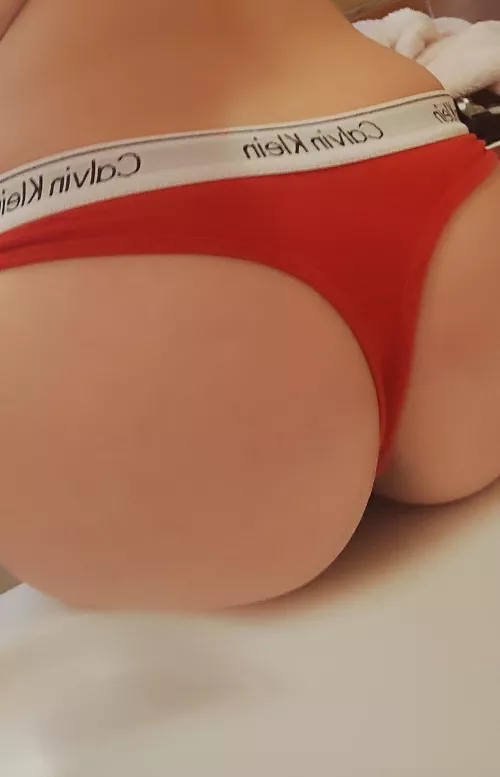 Do you like red (F)