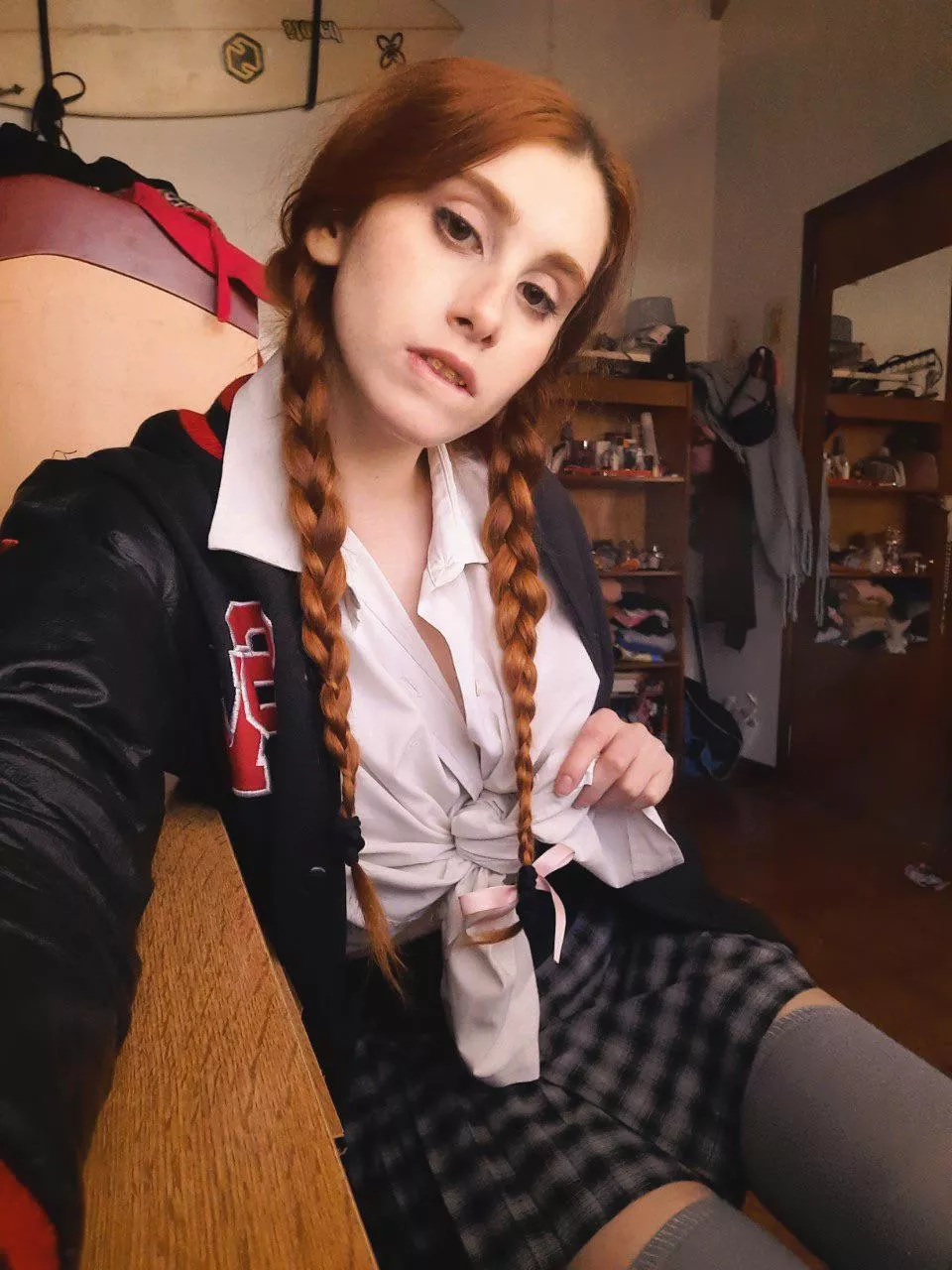 Do you like redhead school girls? Do you like redhead school girls?