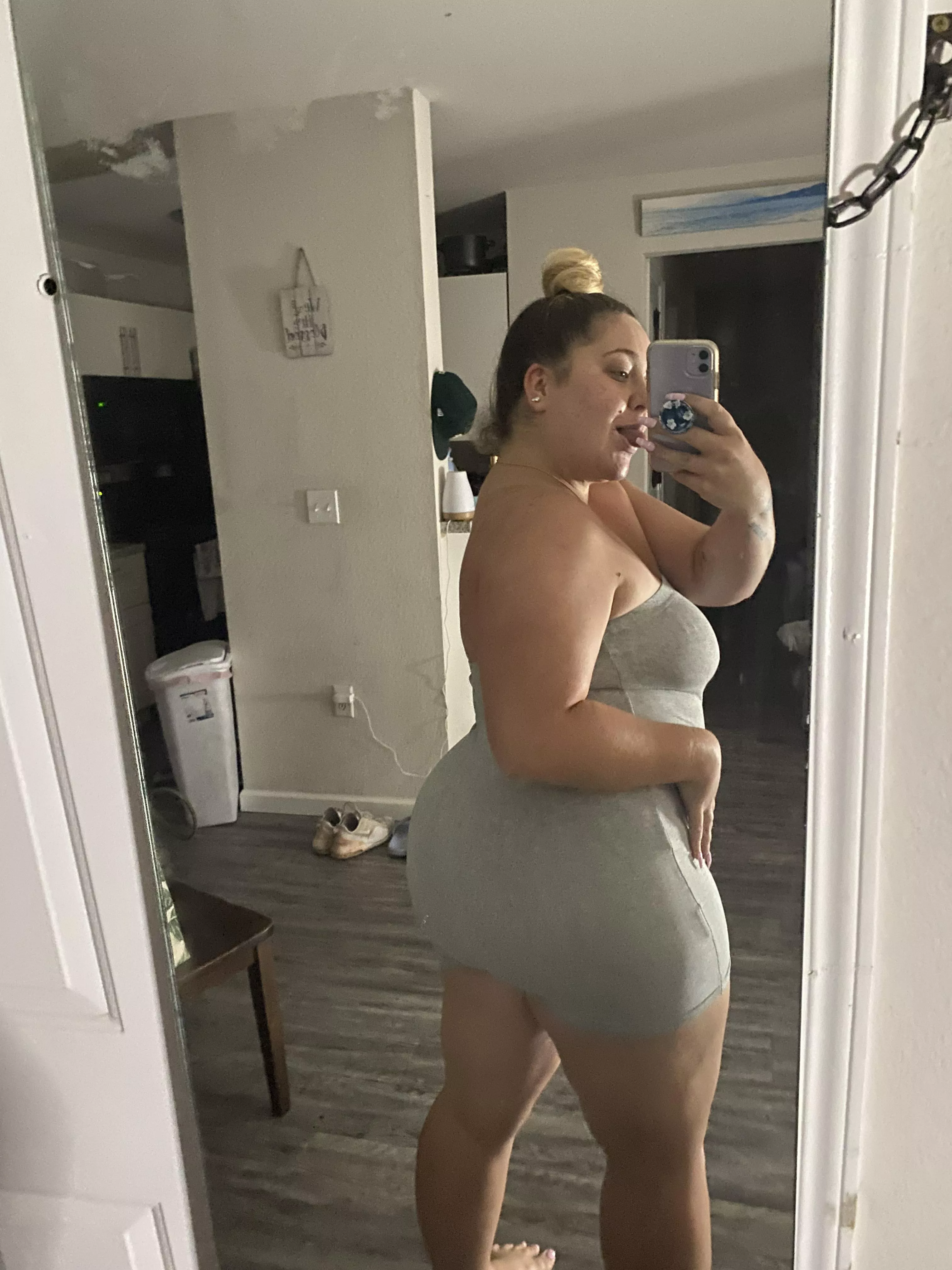 Do you like thick girls? ππ Do you like thick girls? ππ