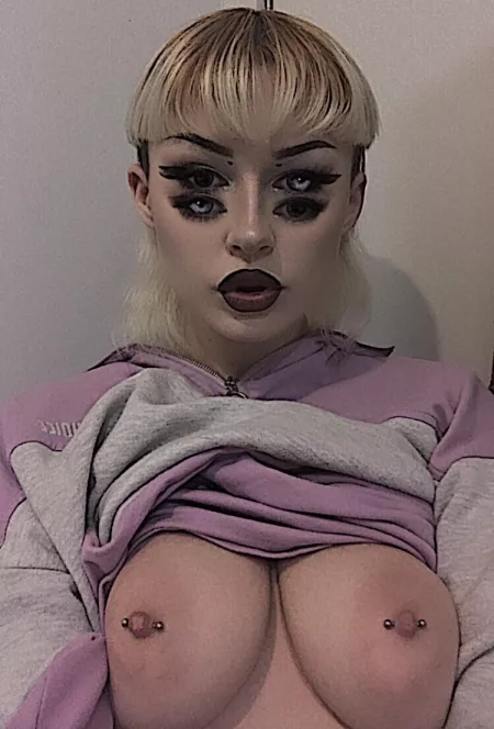 do you like weird girls? because iβm as weird as it gets π do you like weird girls? because iβm as weird as it gets π