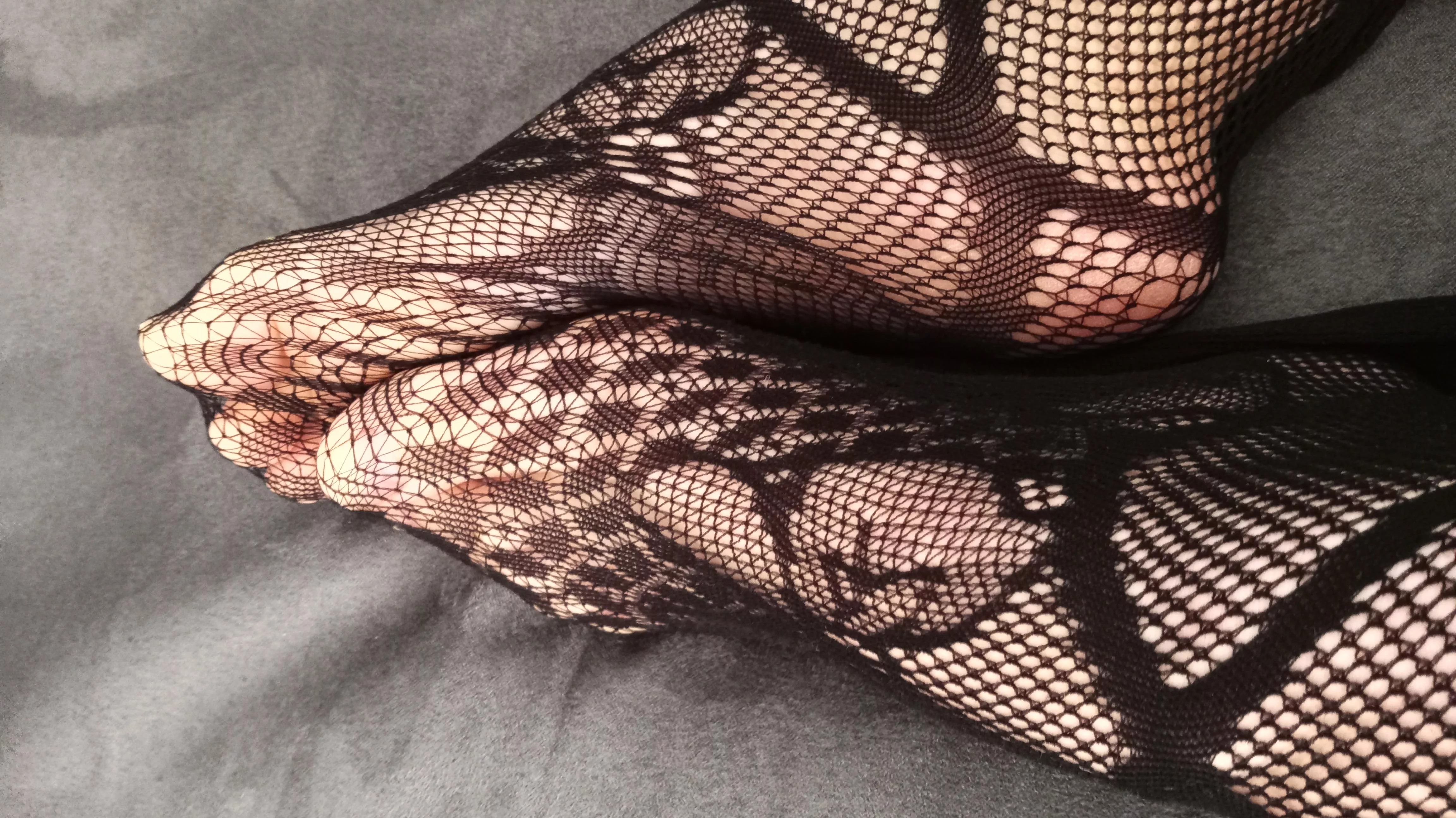Do you like what I did with my thigh highs? βΊοΈ Do you like what I did with my thigh highs? βΊοΈ