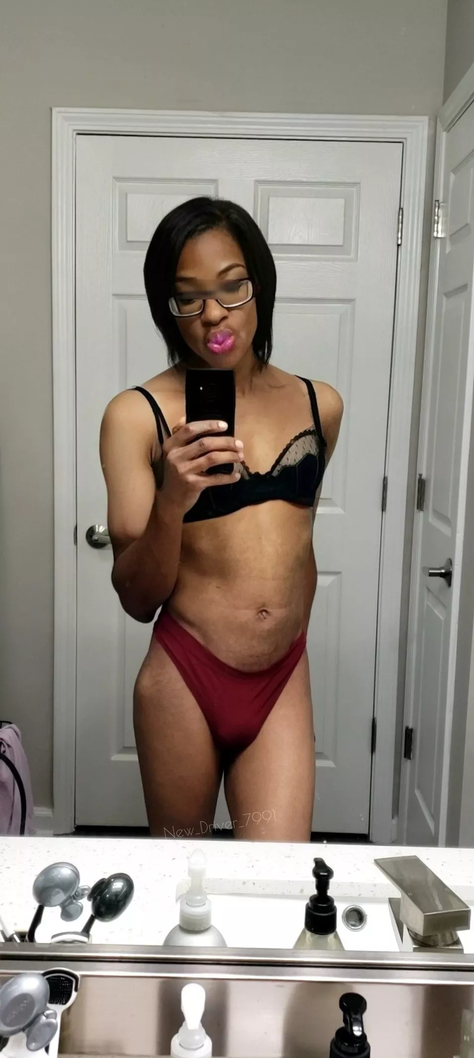 Do you like when my bulge pokes through? Do you like when my bulge pokes through?