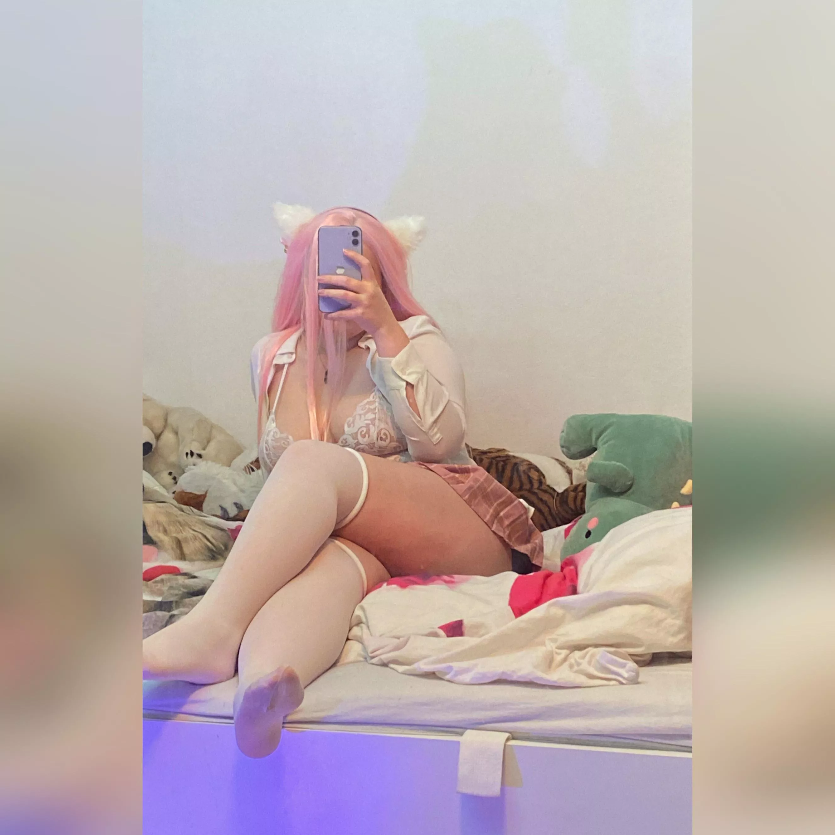 Do you think I‘m a cute catgirl?💕