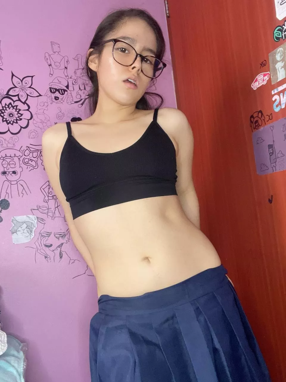 Do you think I’m pretty? Do you think I’m pretty?