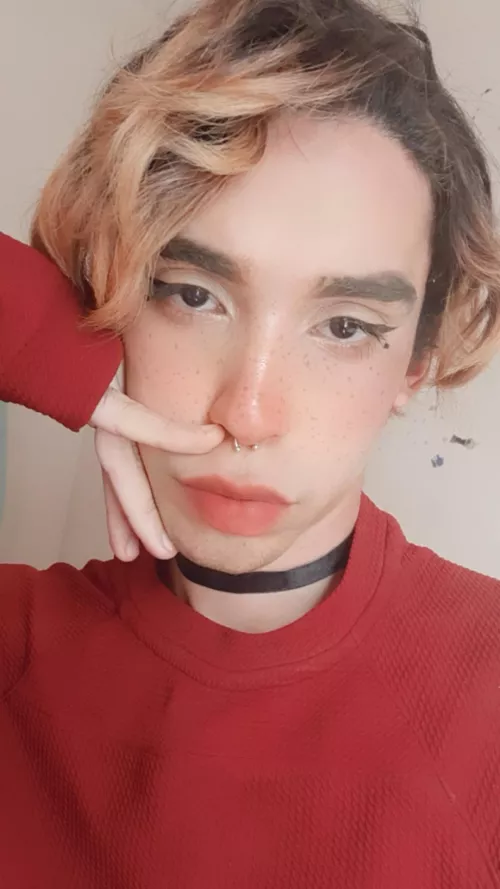 Do you think I'm pretty? This femboy needs attention, sorry. Do you think I'm pretty? This femboy needs attention, sorry.