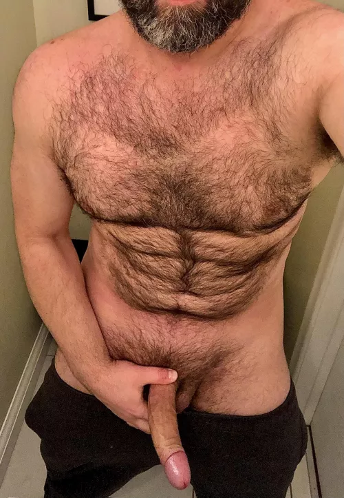 Do you want this big Dad to treat you with class? Or pull your hair and spank you hard while pounding your ass?(41)