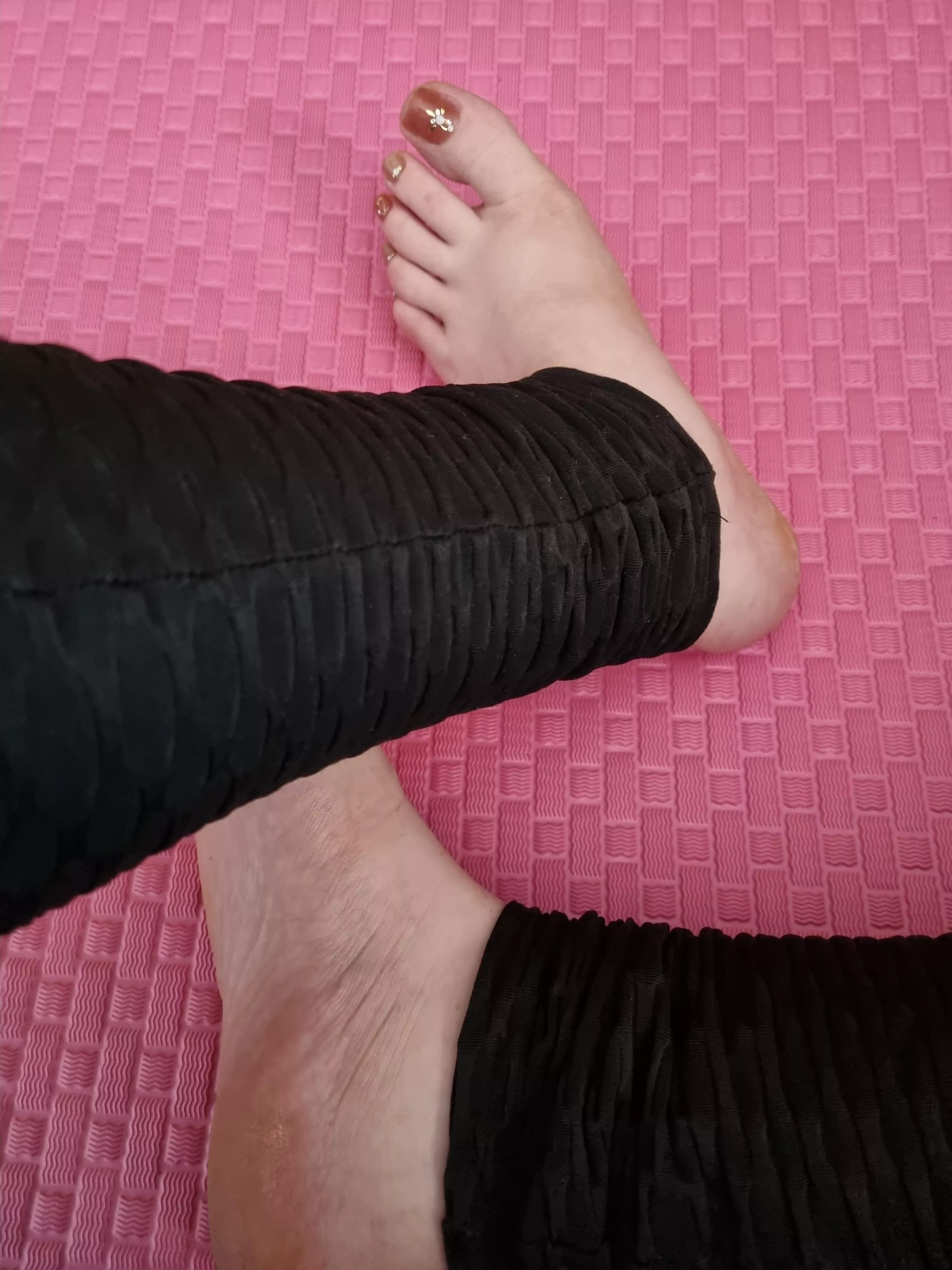 Do you want to do yoga with me? Do you want to do yoga with me?