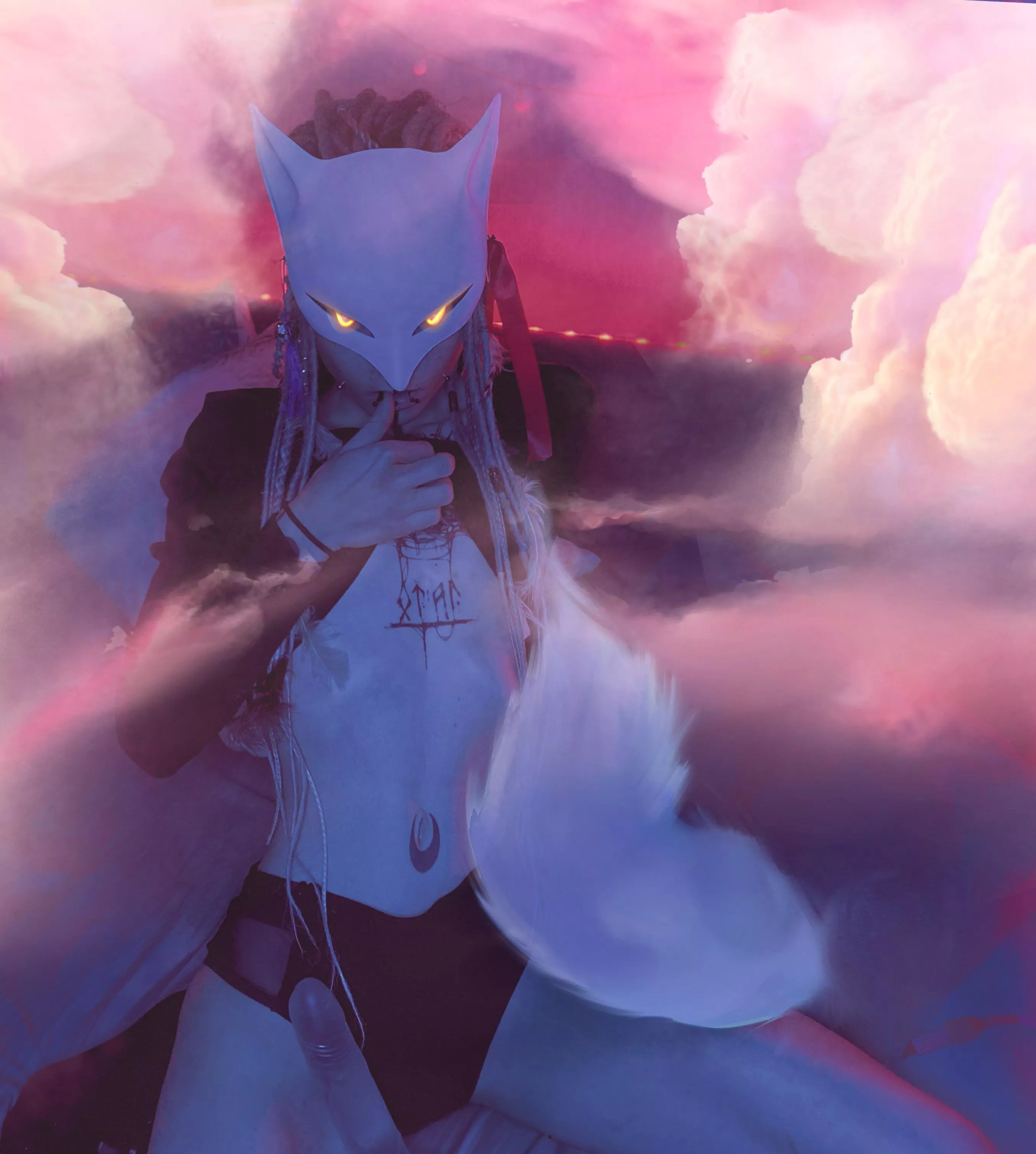 do you want to look under the tail???